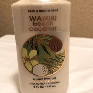 NWT Bath & Body Works Waikiki Beach Coconut Body Lotion 8 oz retired from BBW